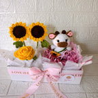 Box Regalo con Vaquita Tejida y Girasoles
