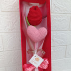 Ramo en Caja Premium con Tulipán y Corazón