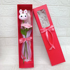 Ramo en Caja Premium con Rosa y Coneja Amigurumi Crochet