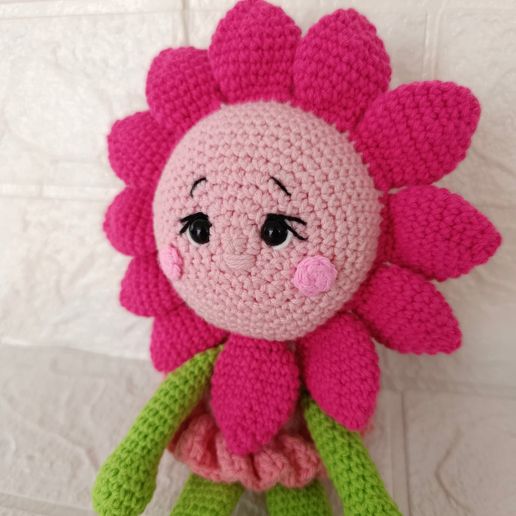 Hada Flor Crochet - Muñeca Artesanal Tejida a Mano