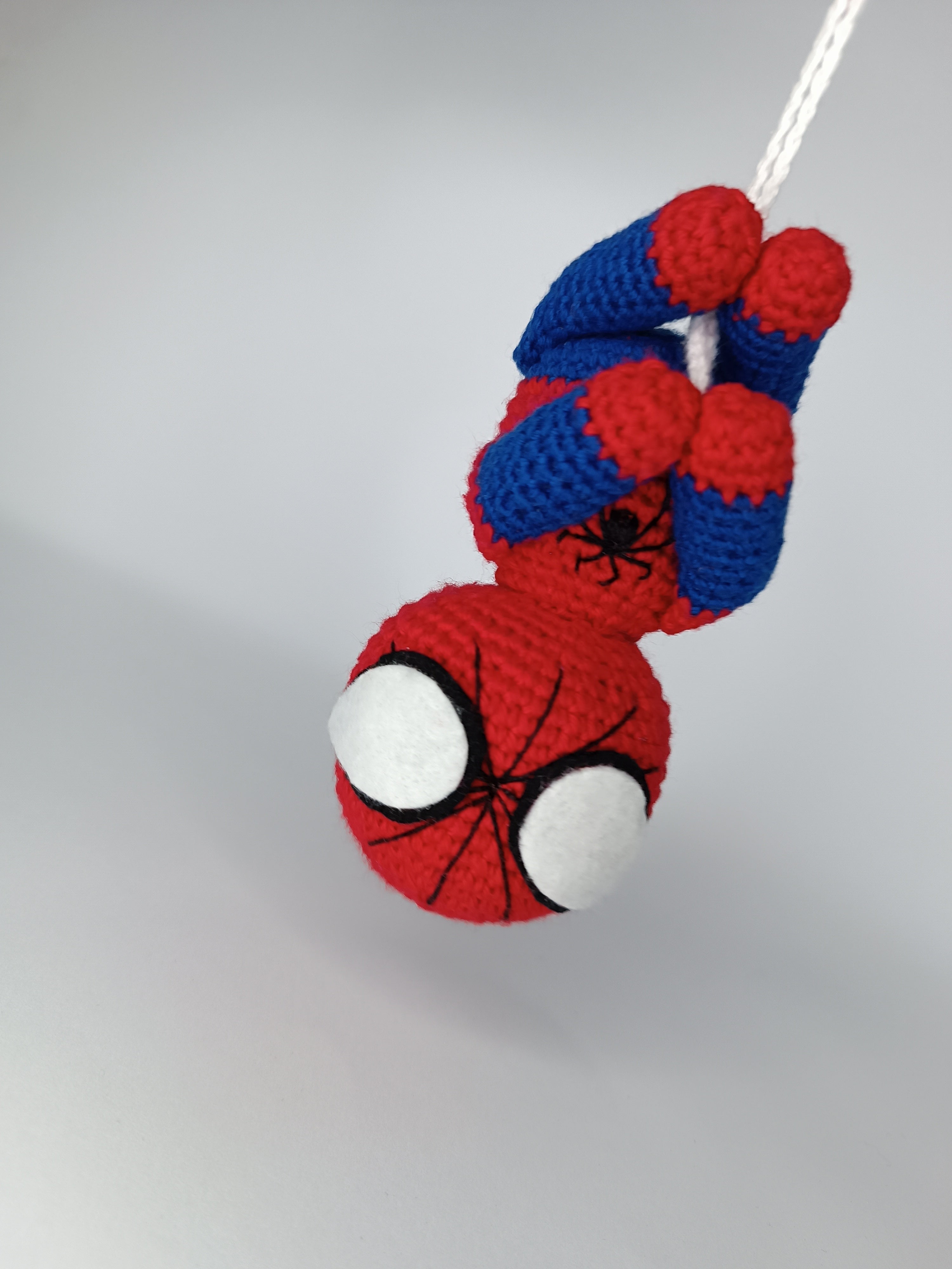 Amigurumi Spiderman Colgante