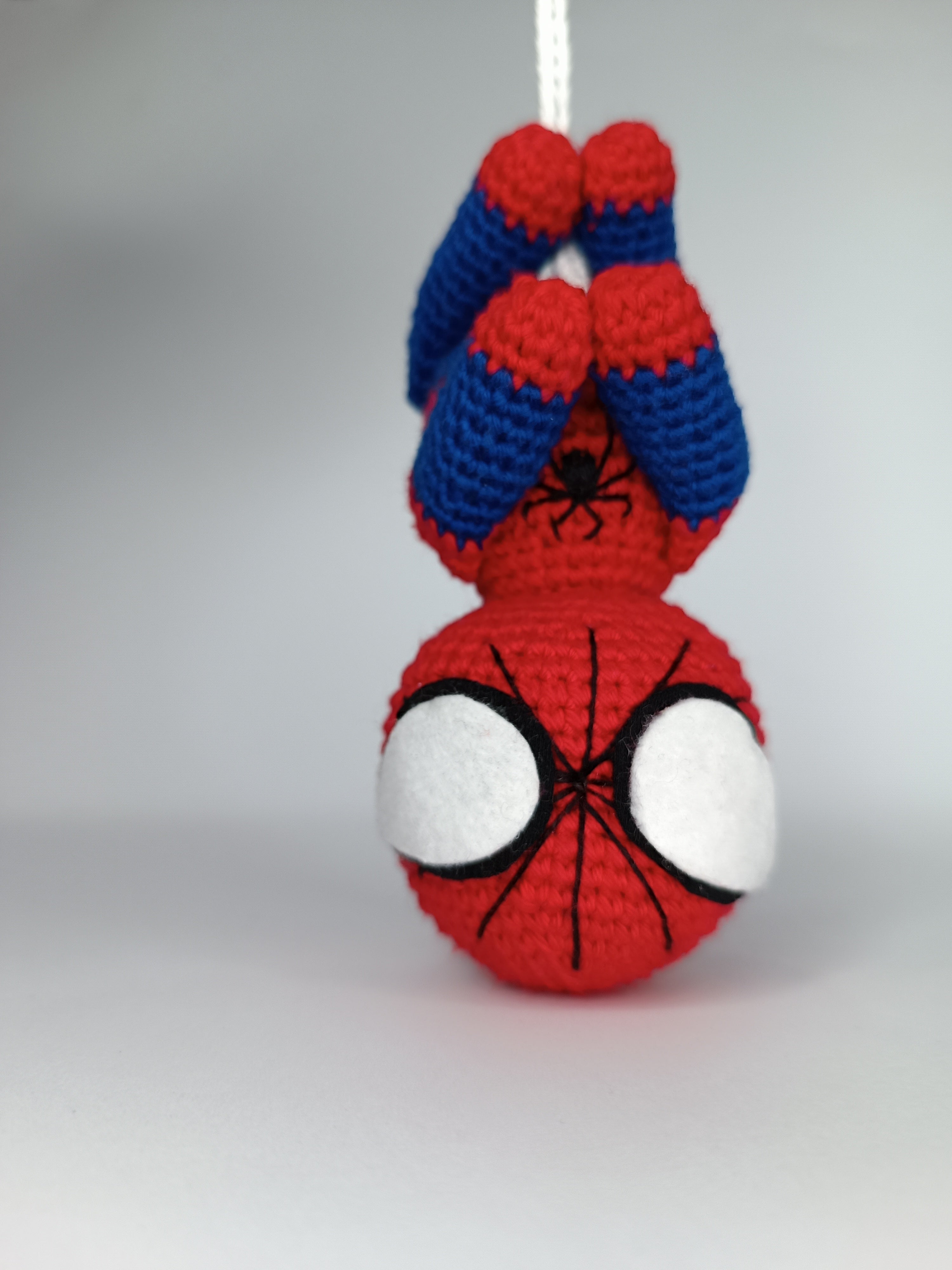 Amigurumi Spiderman Colgante