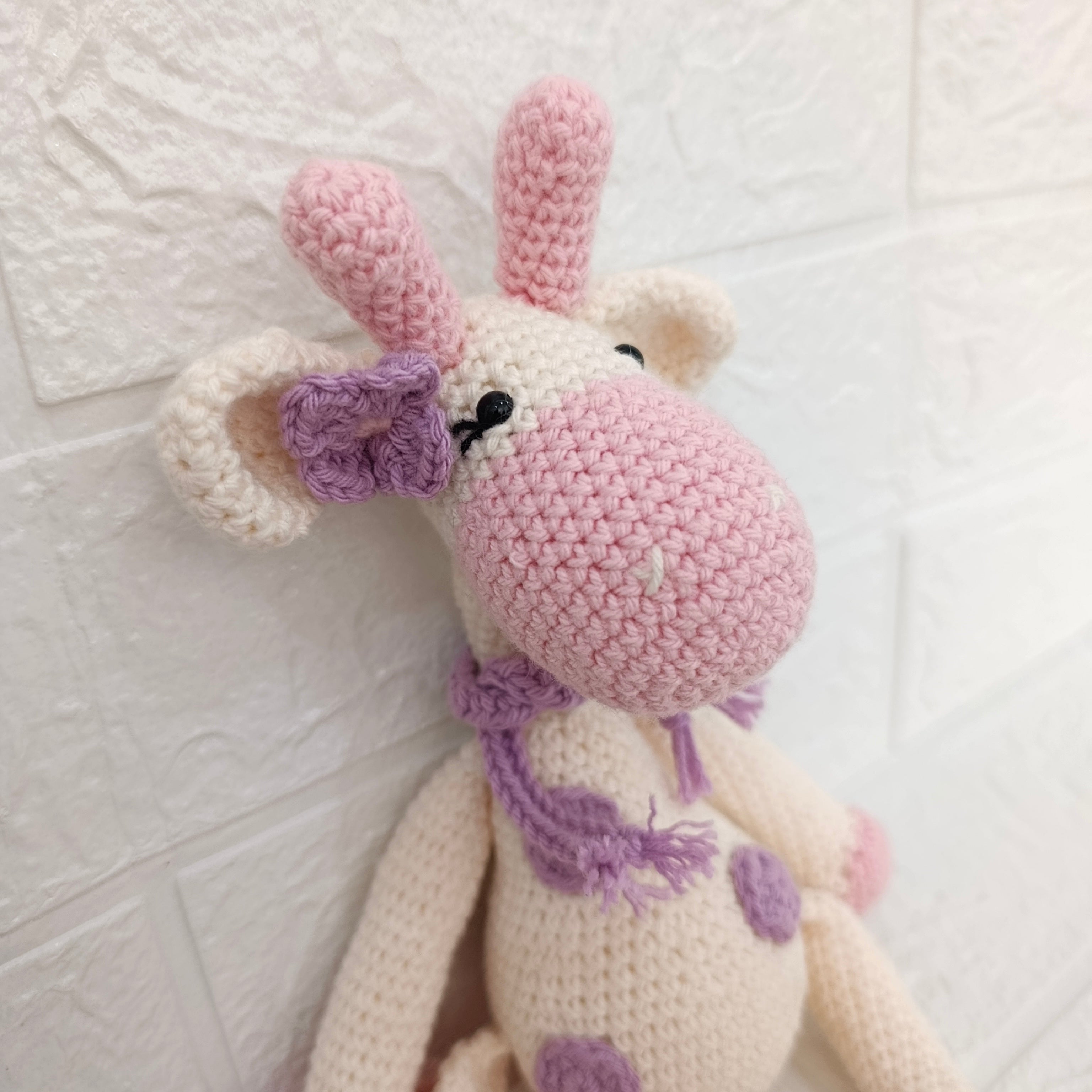 Jirafa Amigurumi Pastel en Crochet 30 cm