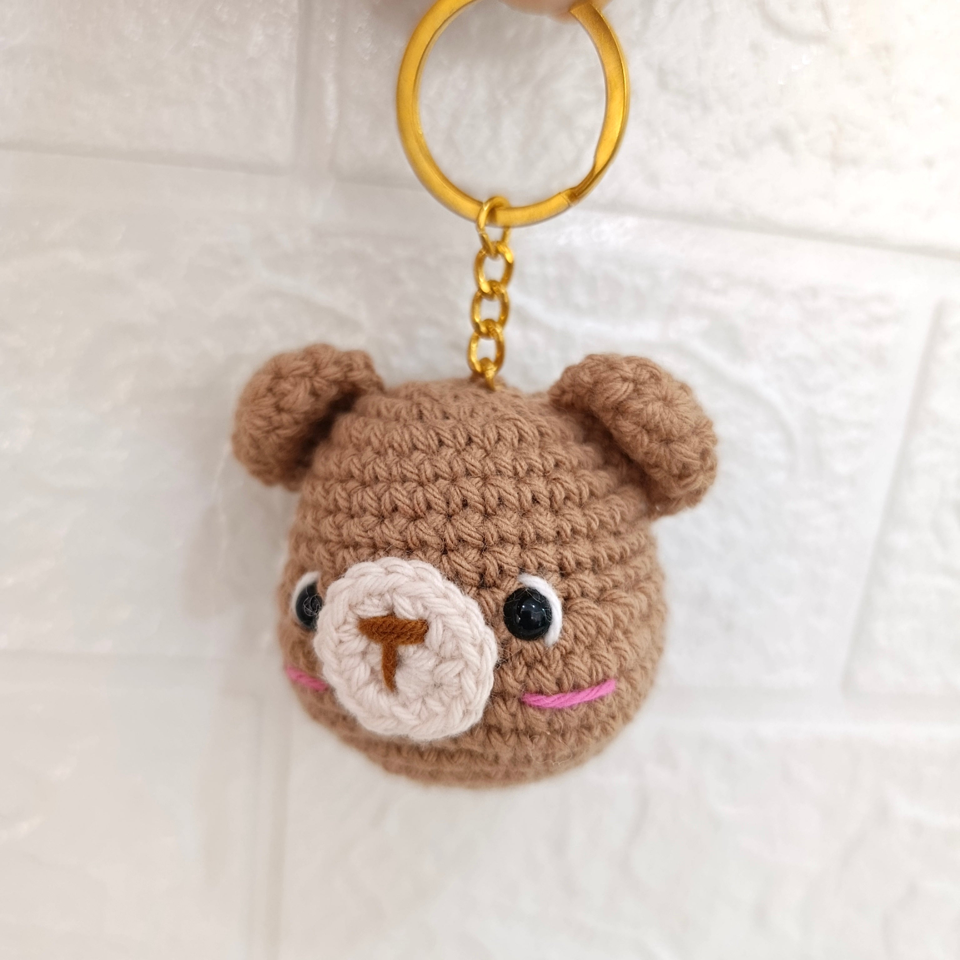 Llavero Osito Marrón en Crochet Tejido a Mano