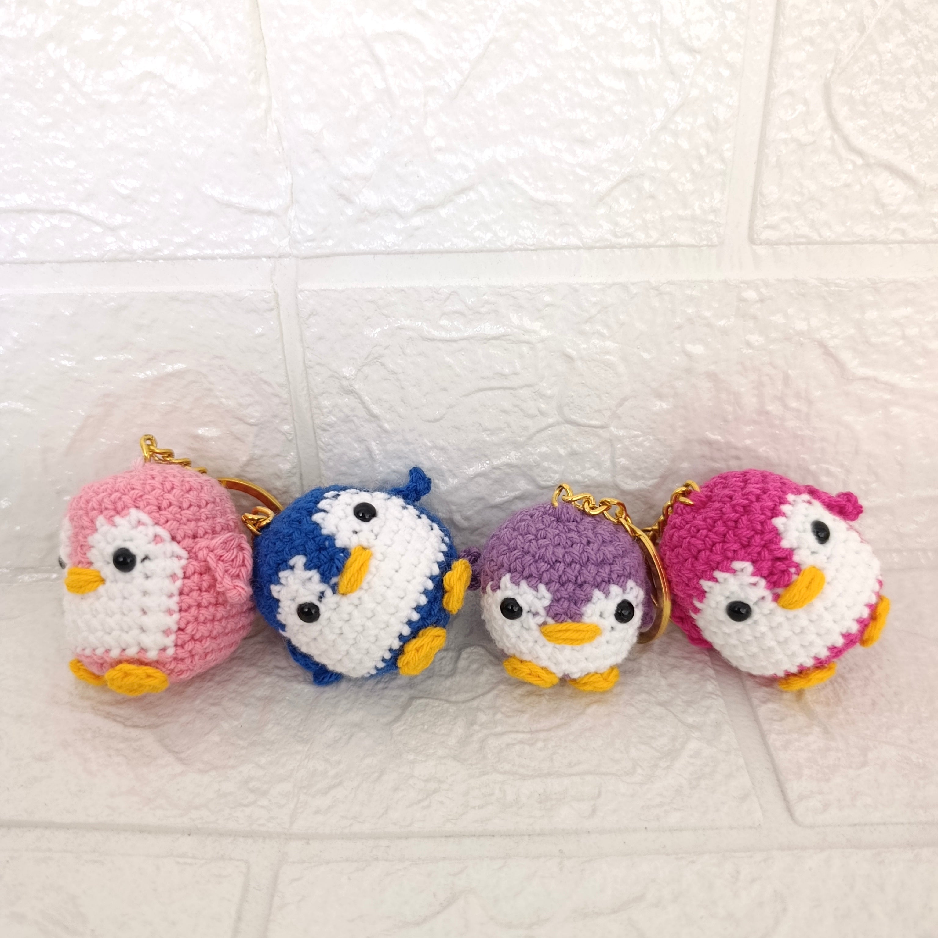 Llavero Pequeño Pingüino Bebé Tejido – Amigurumi