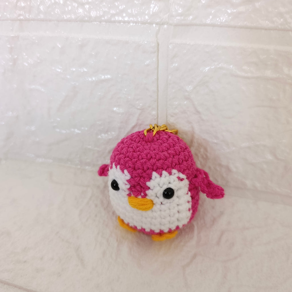 Llavero Pequeño Pingüino Bebé Tejido – Amigurumi