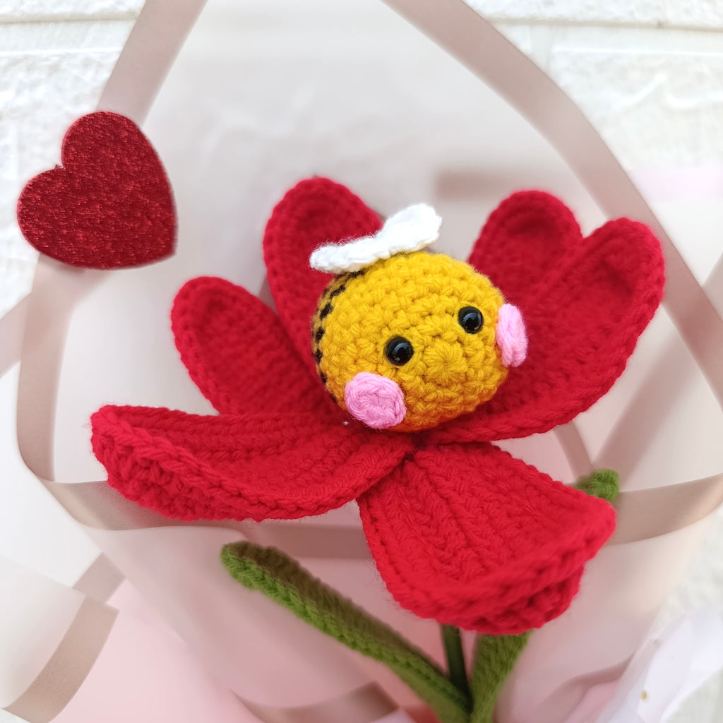 Tulipán Abierto con Abeja