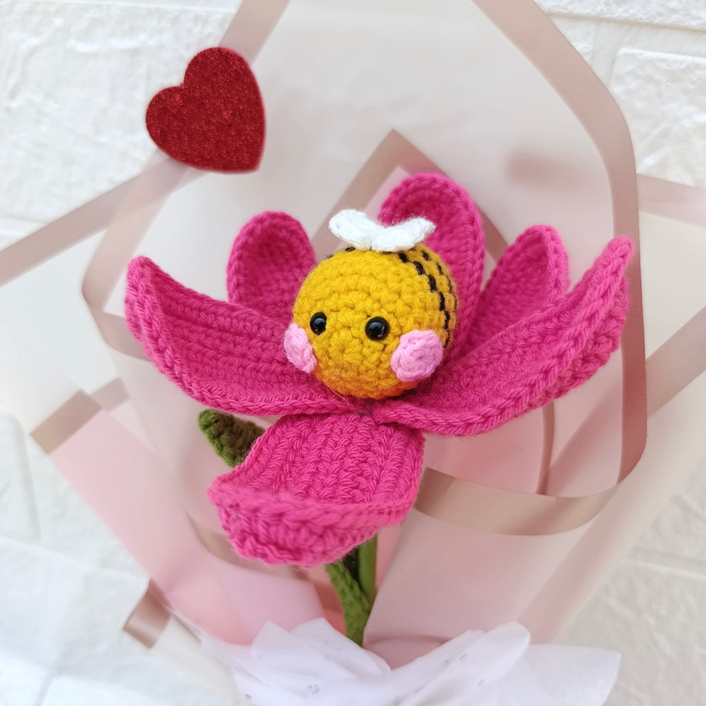 Tulipán Abierto con Abeja