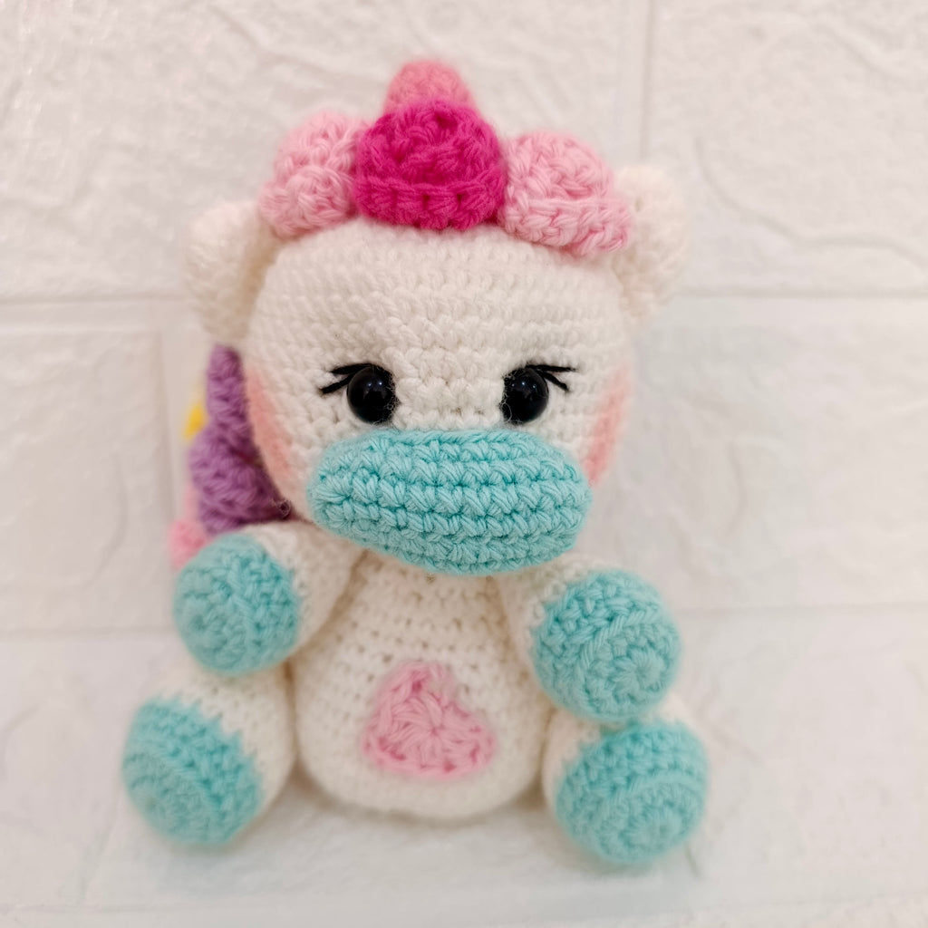 Amigurumi Unicornio en Crochet 14 cm