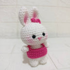 Conejita con Vestido Tejida a Crochet