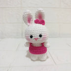 Conejita con Vestido Tejida a Crochet