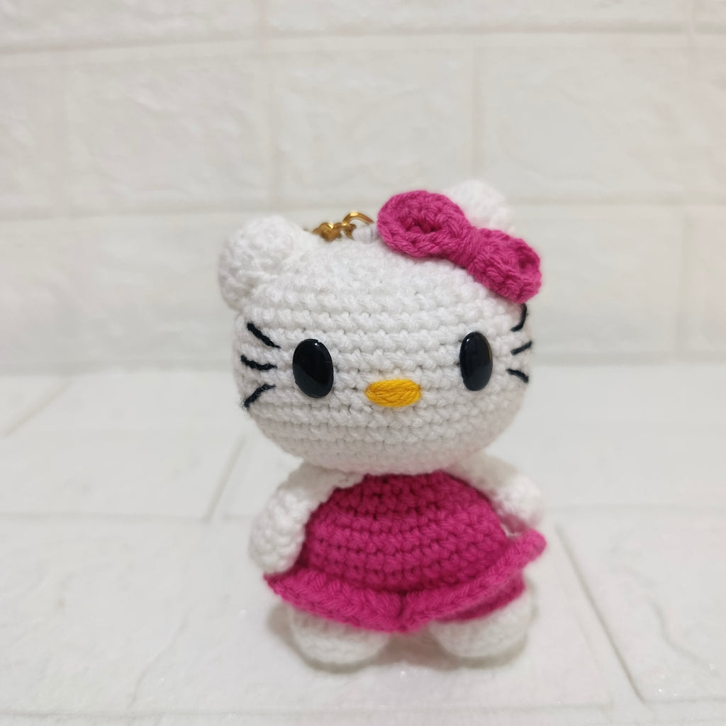 Llavero Kitty Pequeña Tejida a Crochet