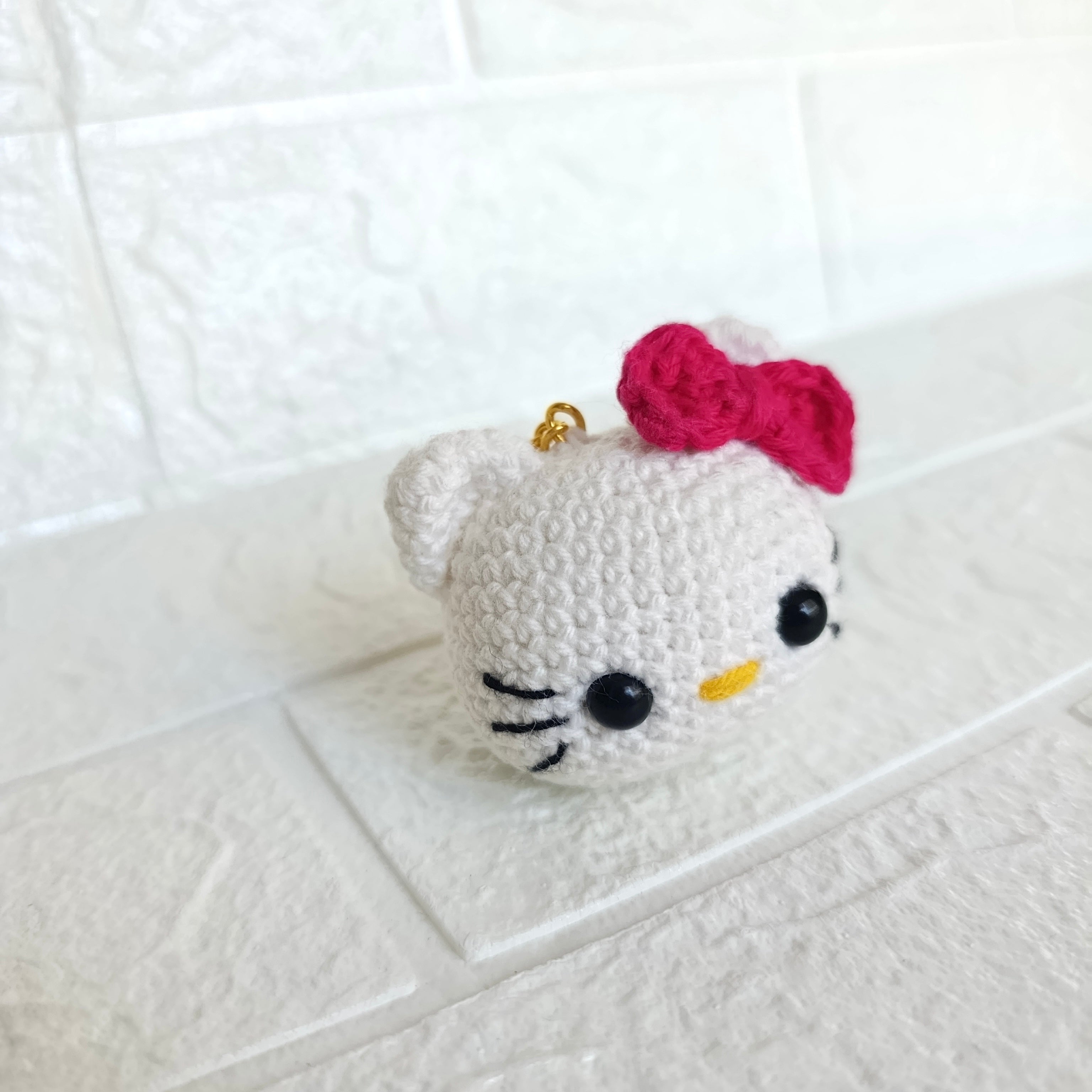 Llavero Hello Kitty Fucsia en Crochet