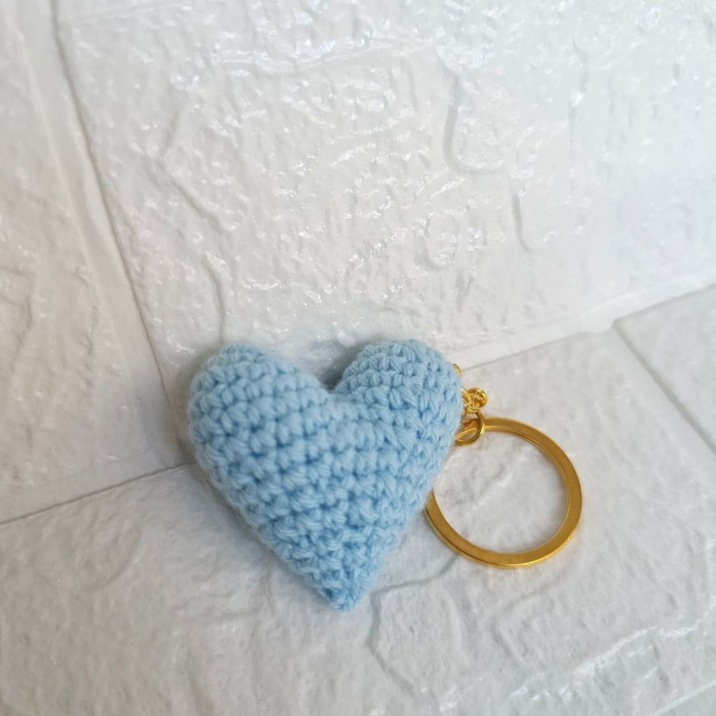 Llavero Corazón Celeste Pequeño en Crochet