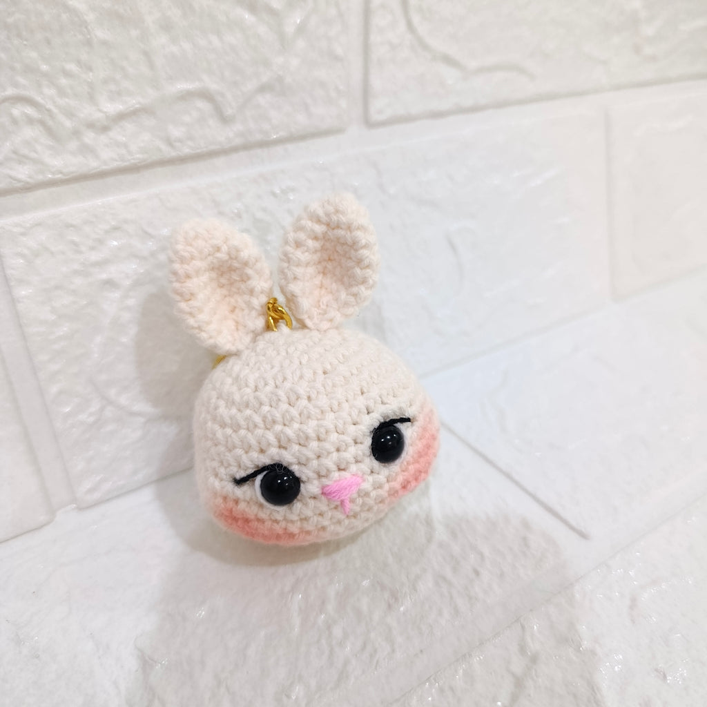 Llavero Conejo Mediano Tejido a Mano – Crochet