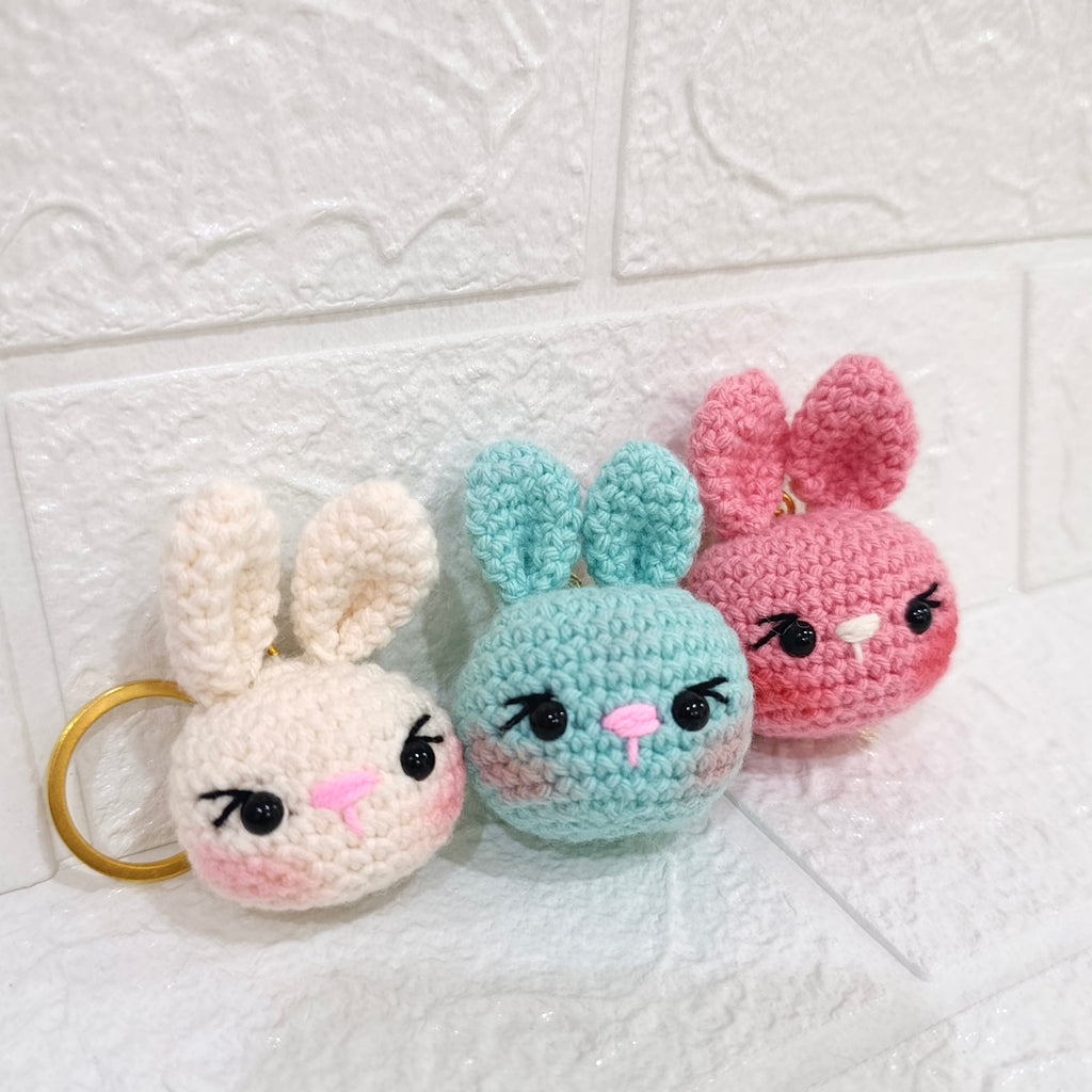 Llavero Conejo Pequeño Tejido en Crochet