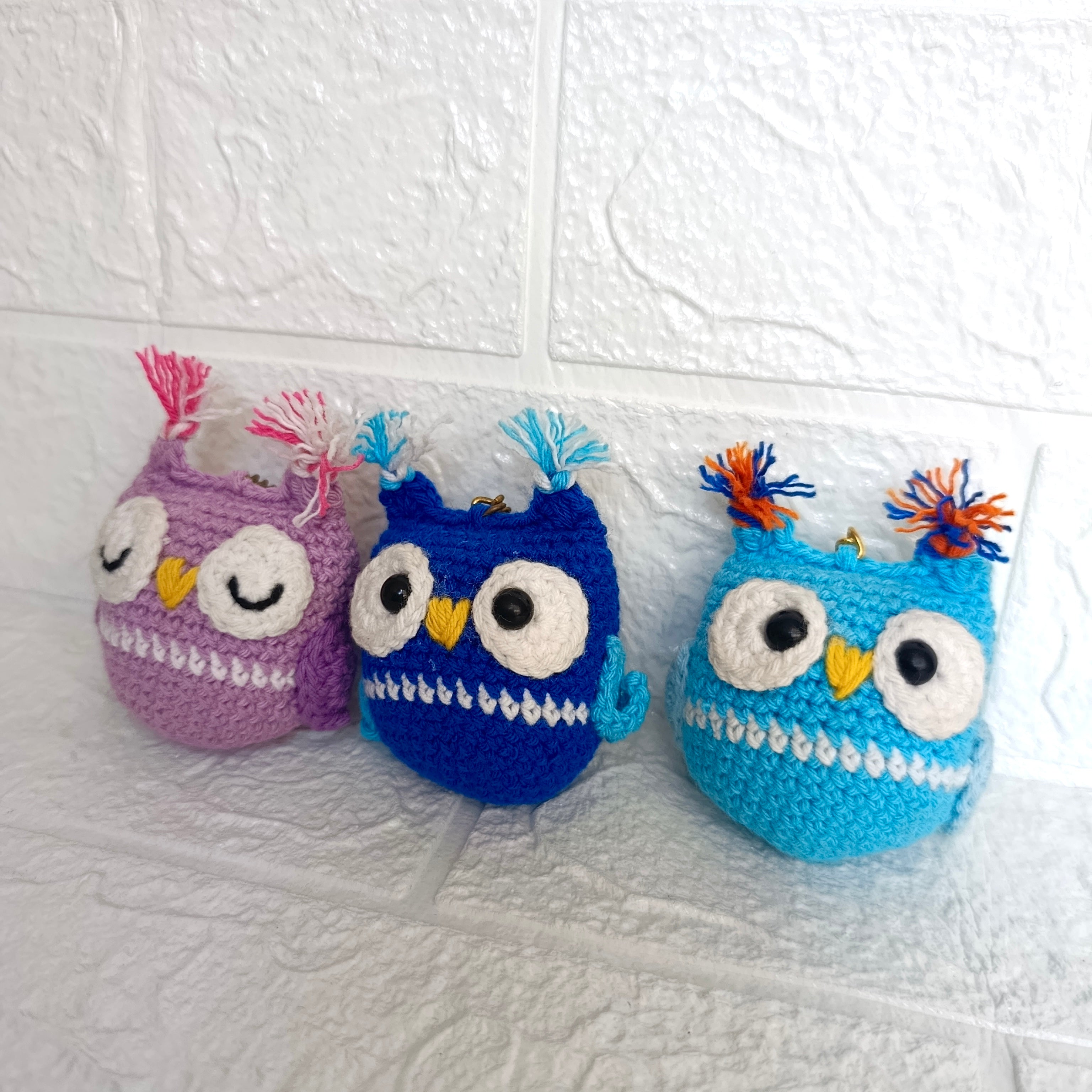 Llavero Buhos en Crochet – 9 cm