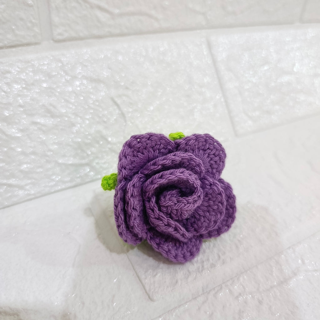 Llavero de Rosas Tejidas a Mano en Crochet