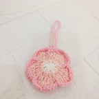 Colgante Flor de Sakura Tejida en Crochet