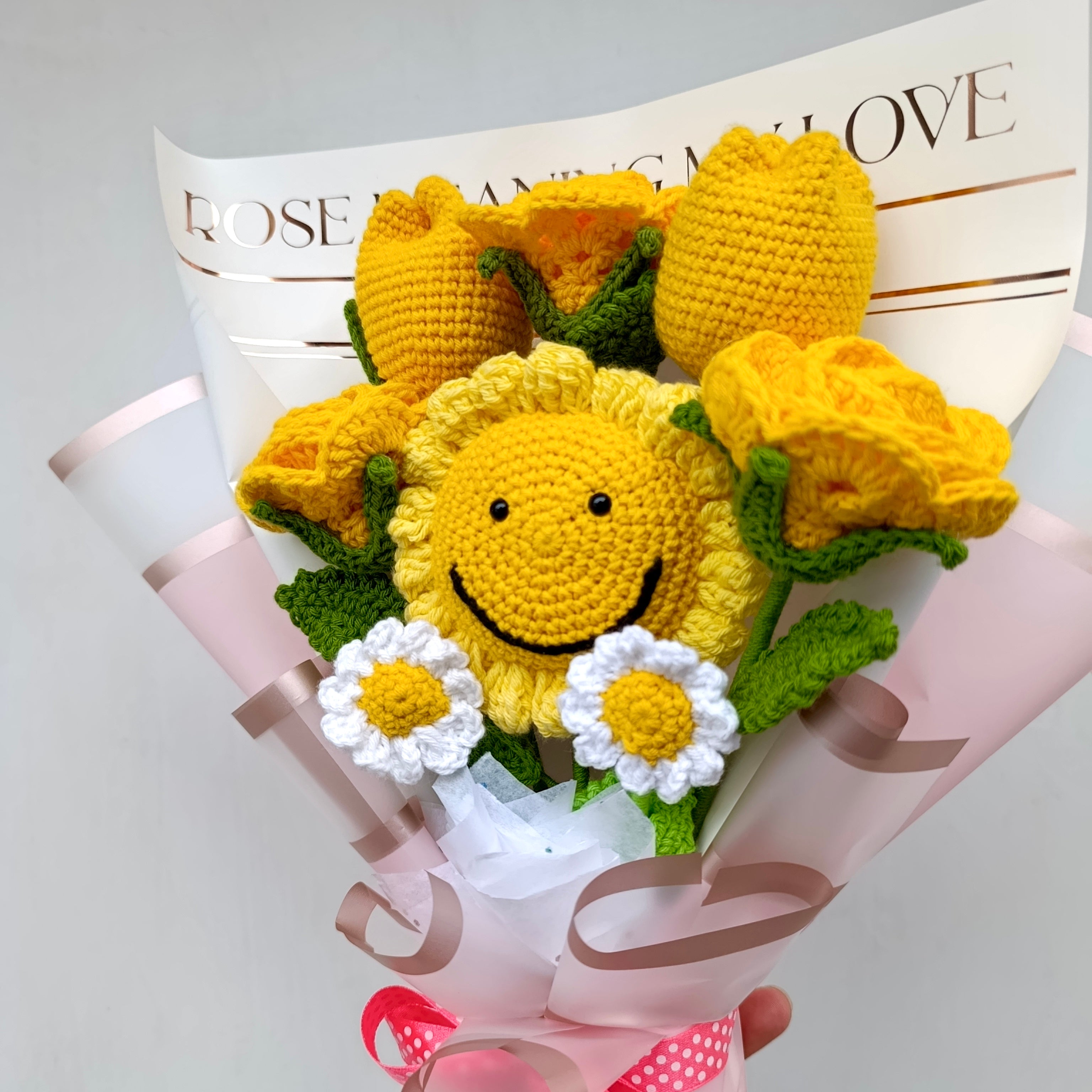 Ramo Happy Primavera de Flores Amarillas en Crochet