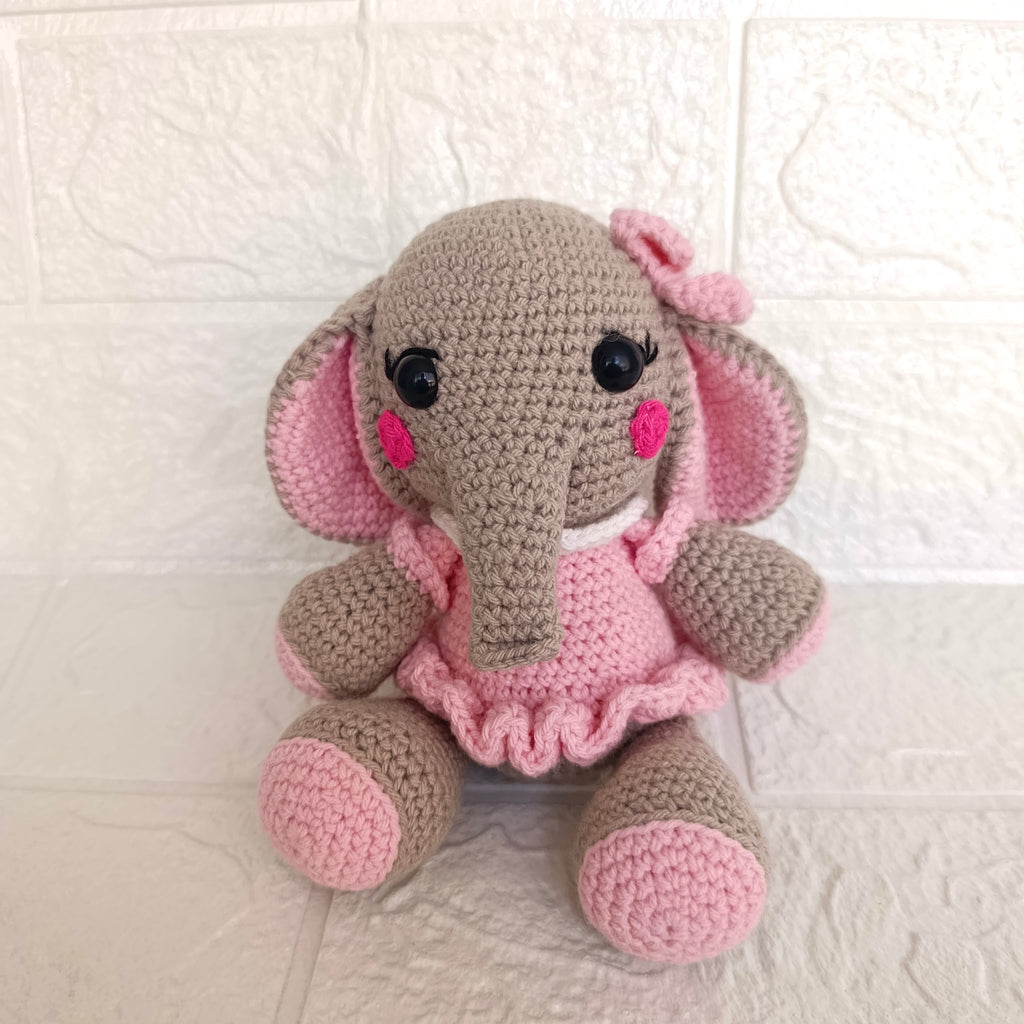 Elefante Amigurumi con Vestido Rosa en Crochet  –  13.5 cm