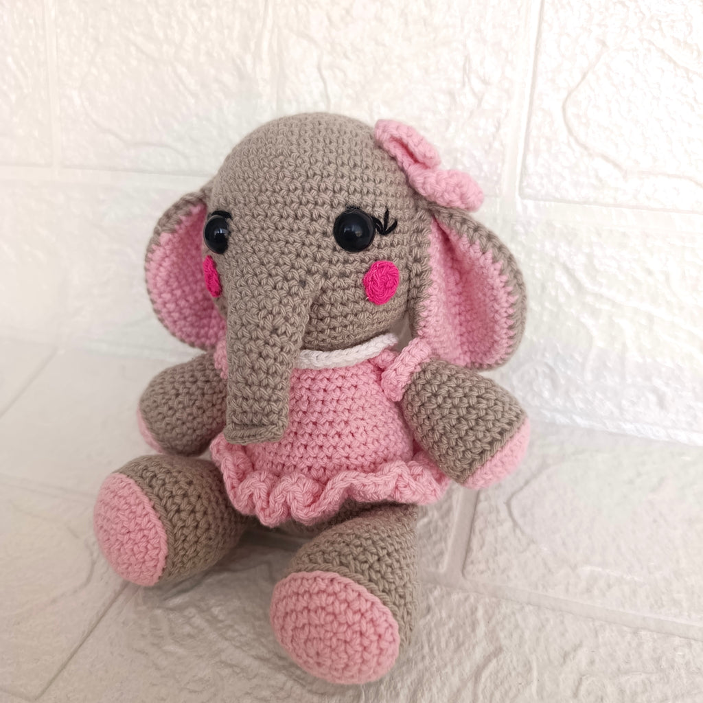 Elefante Amigurumi con Vestido Rosa en Crochet  –  13.5 cm