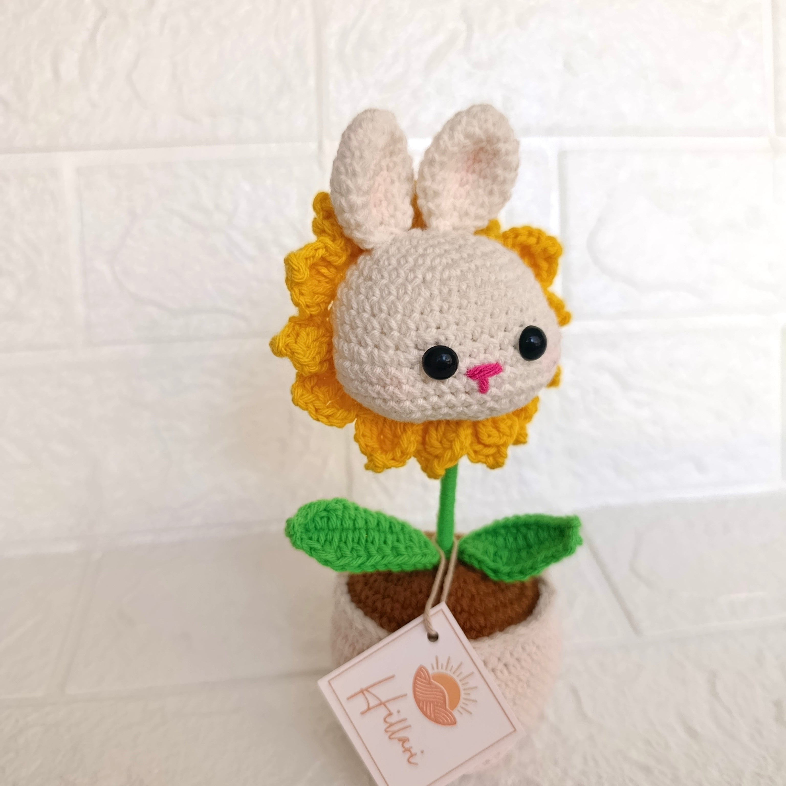 Maceta Carita de Conejo con Girasol en Crochet