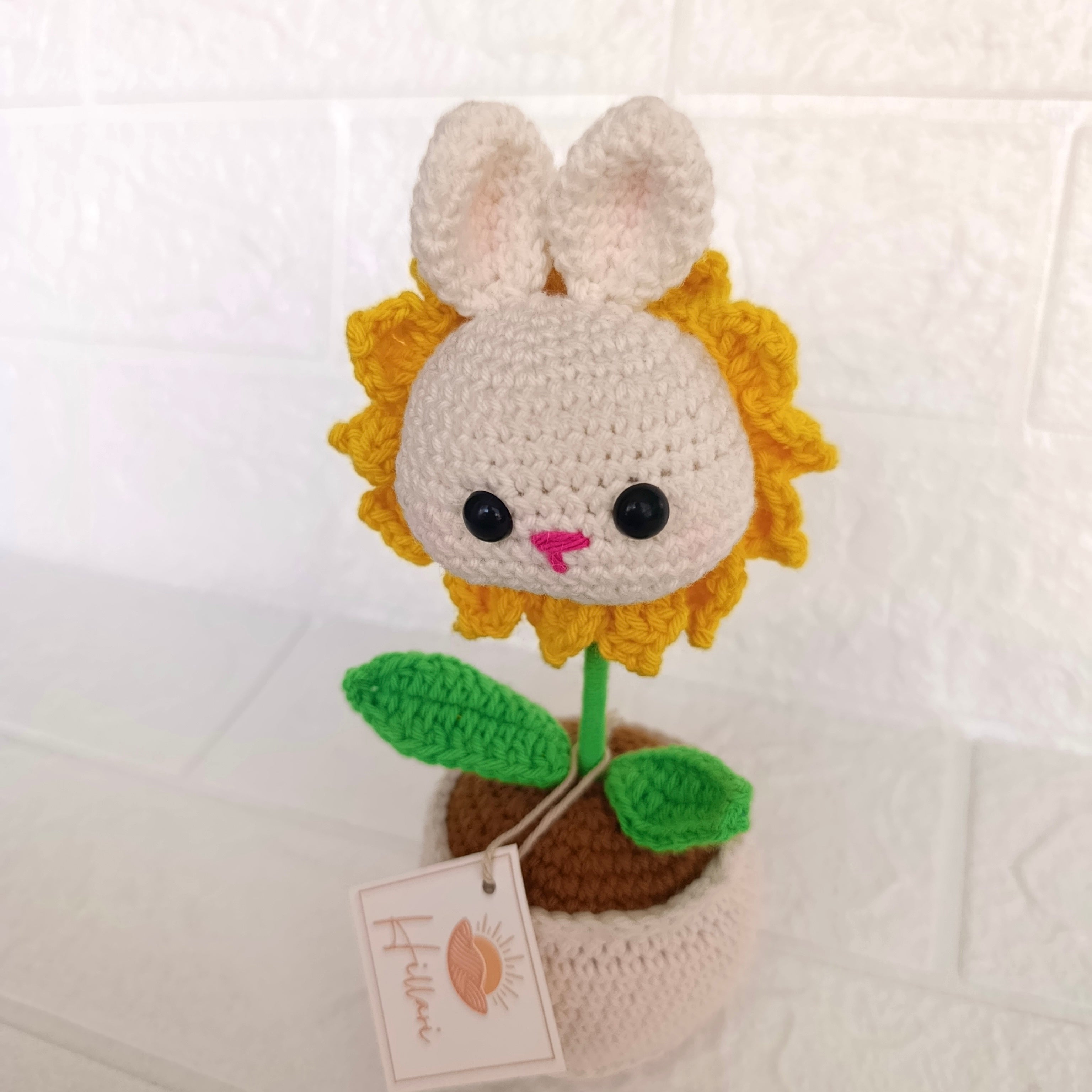 Maceta Carita de Conejo con Girasol en Crochet