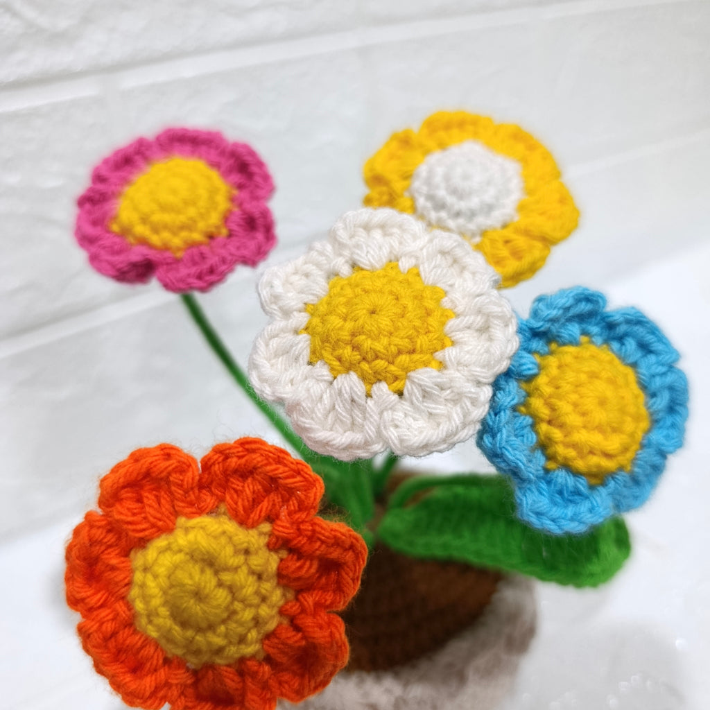 Maceta Tejida Primaveral con Margaritas en Crochet