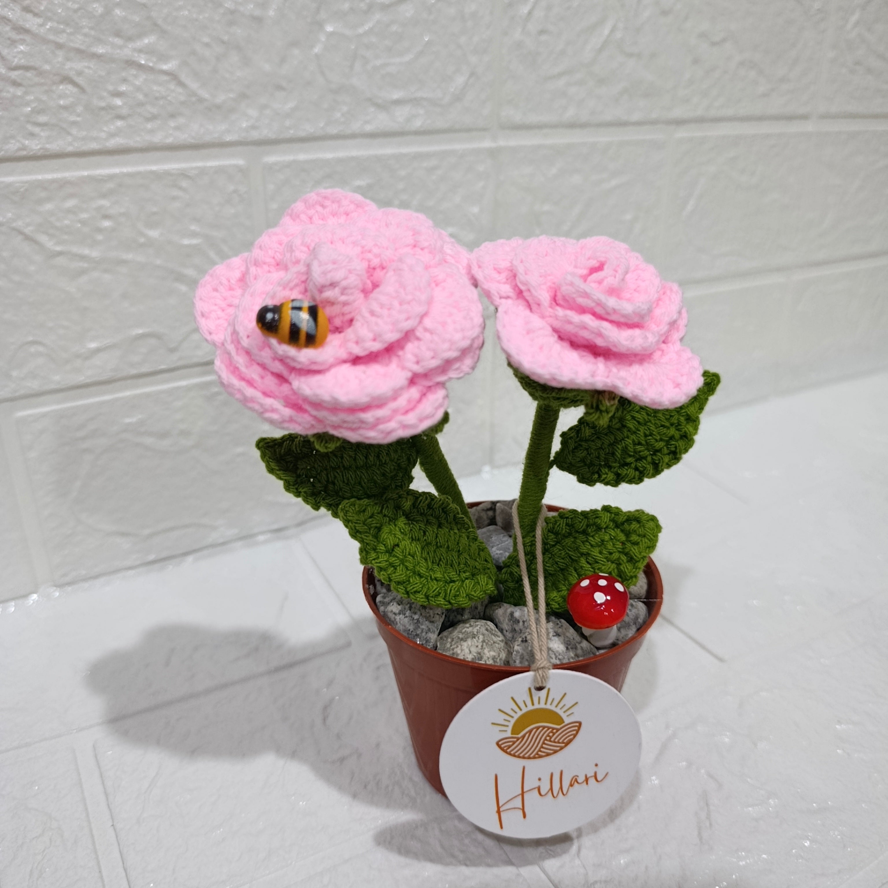 Maceta Decorativa con 2 Rosas Tejidas en Crochet