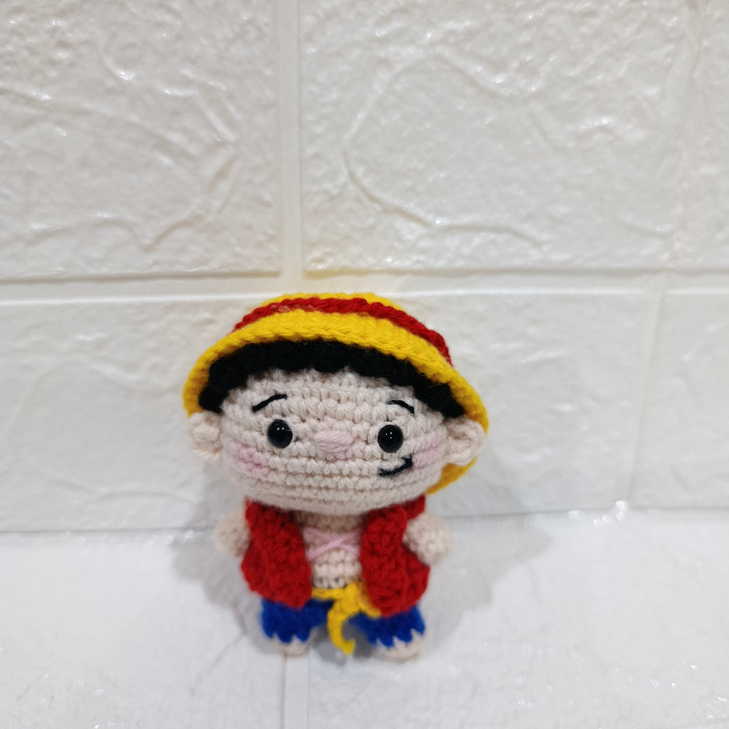 Luffy Amigurumi – Muñeco Tejido a Mano (One Piece)