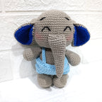 Elefante Amigurumi Gris con Overol Tejido a Mano