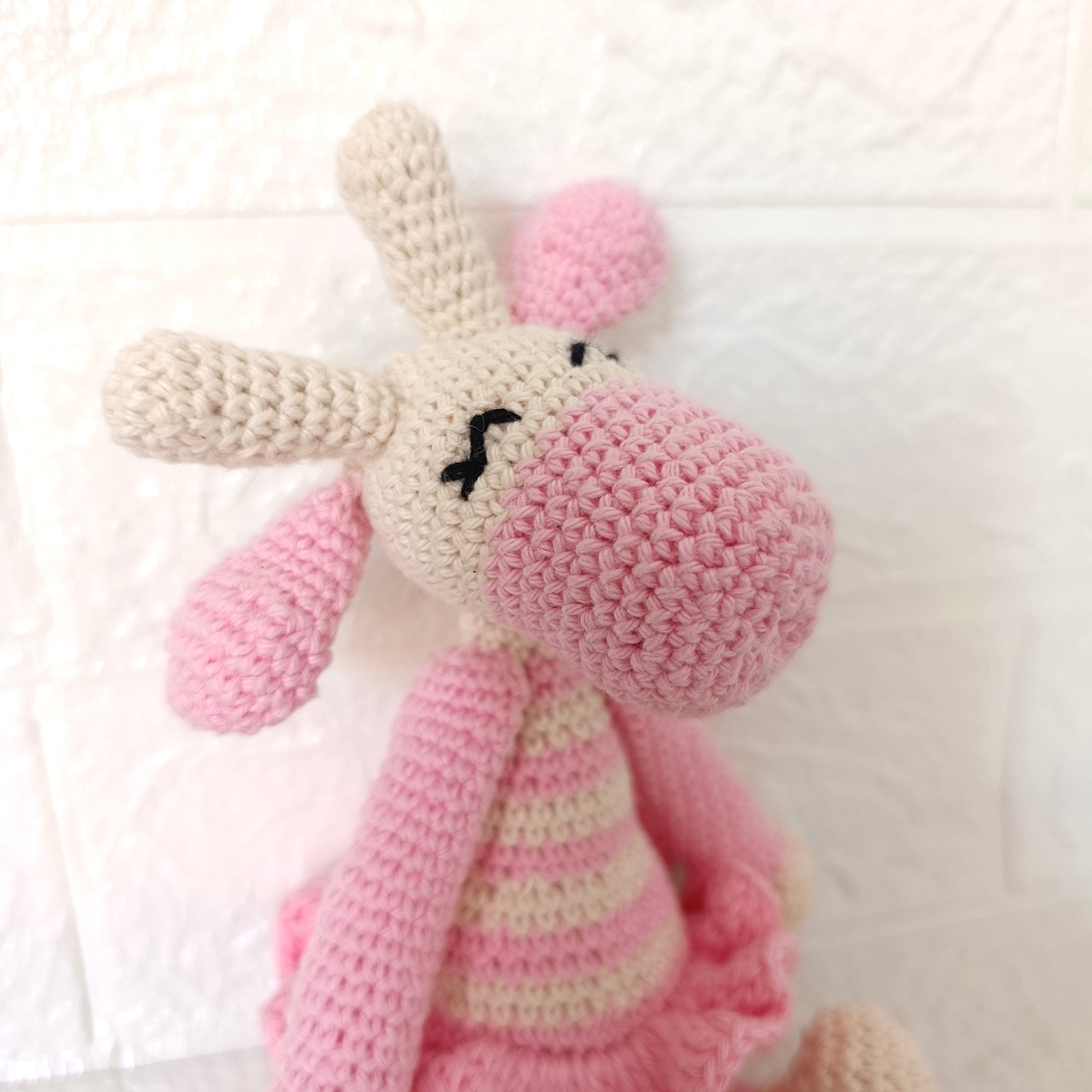 Jirafita Bebé Tejida – Amigurumi
