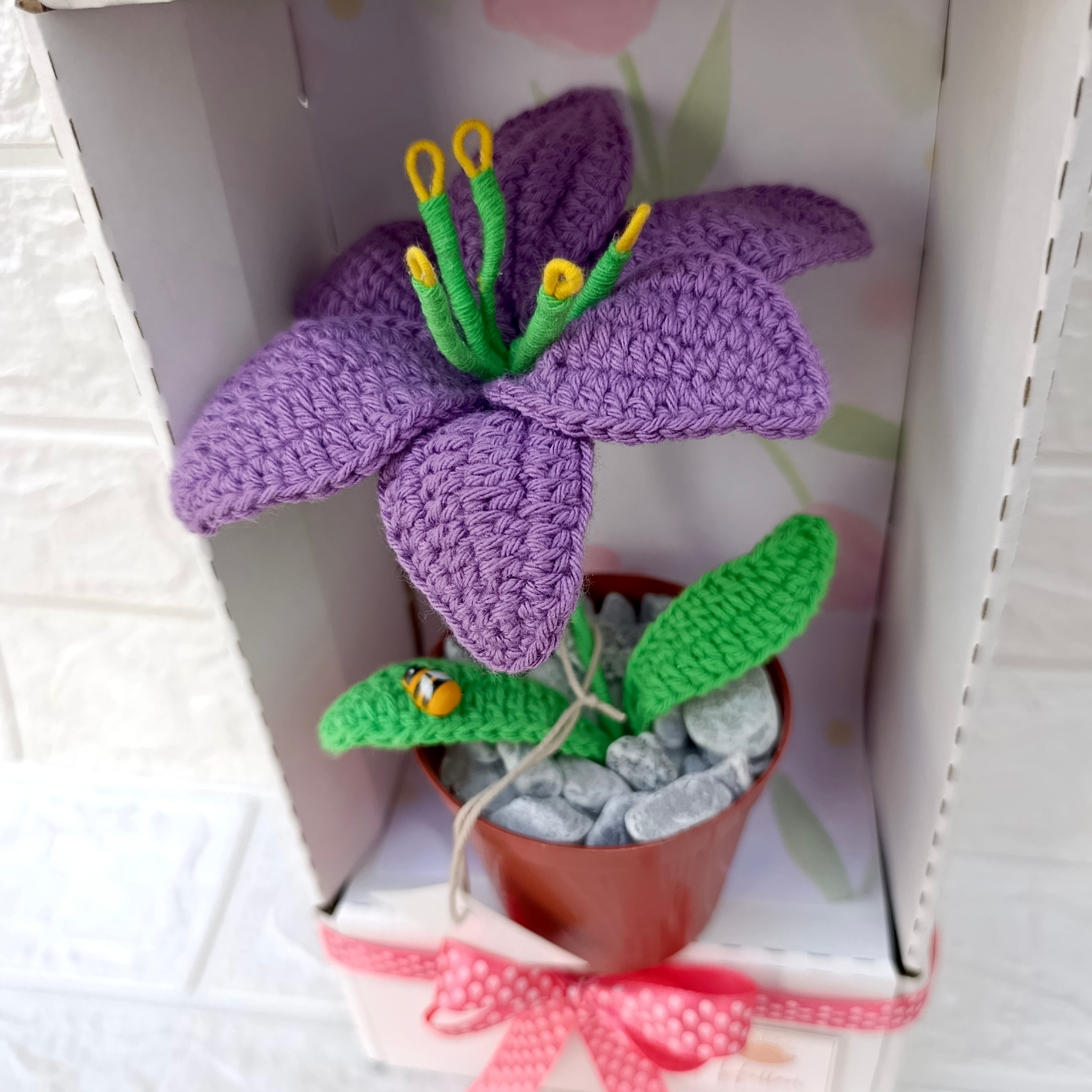 Maceta de lirio tejido crochet