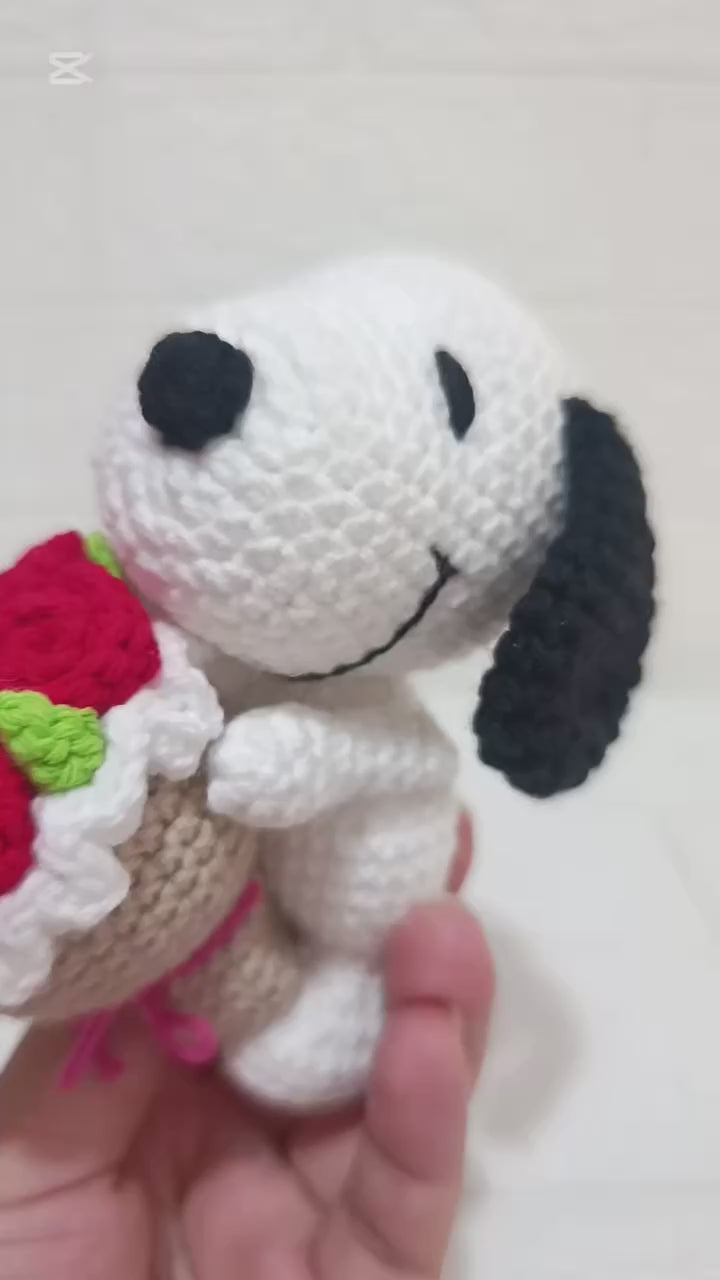 Snoopy con Ramo de Rosas Tejido a Crochet