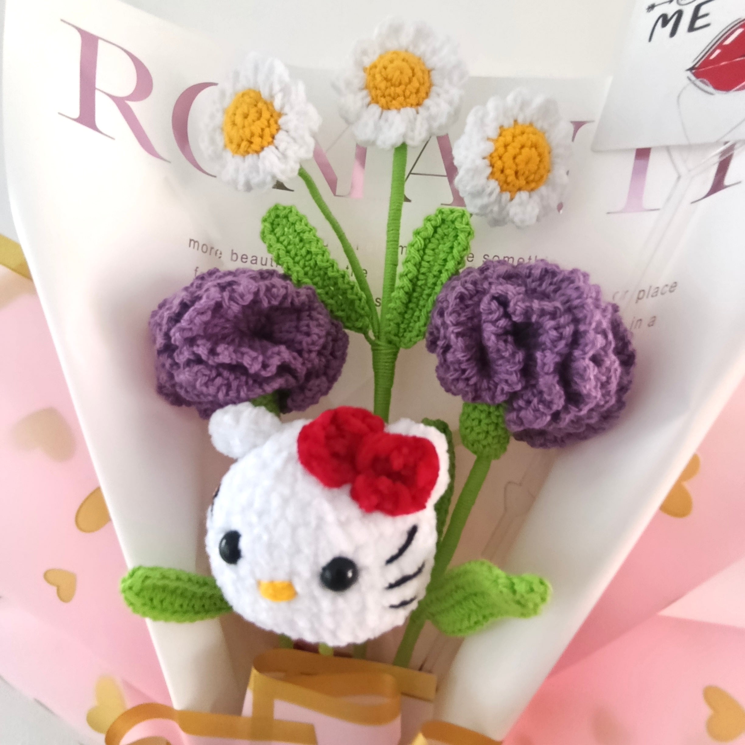 Ramo Kitty San Valentín Tejido en Crochet